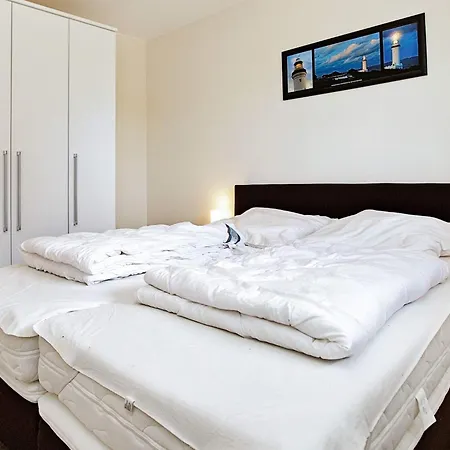 4 Person In Apartamento
